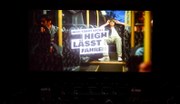 „High fährt nicht – high lässt fahren“. Mit dieser neuen Kampagne möchte der Deutsche Verkehrssicherheitsrat (DVR) über die Gefahren des Cannabiskonsums im Straßenverkehr aufklären – und richtet sich dabei gezielt an junge Verkehrsteilnehmende.