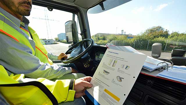 Abfahrtkontrolle im Lkw