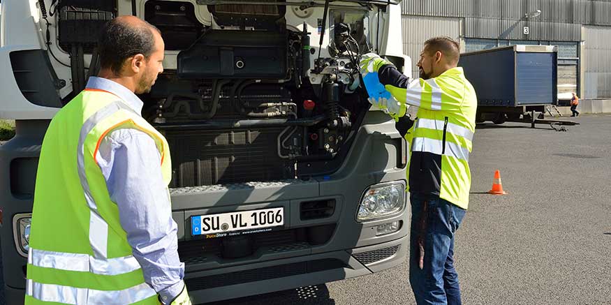 Lkw wird repariert